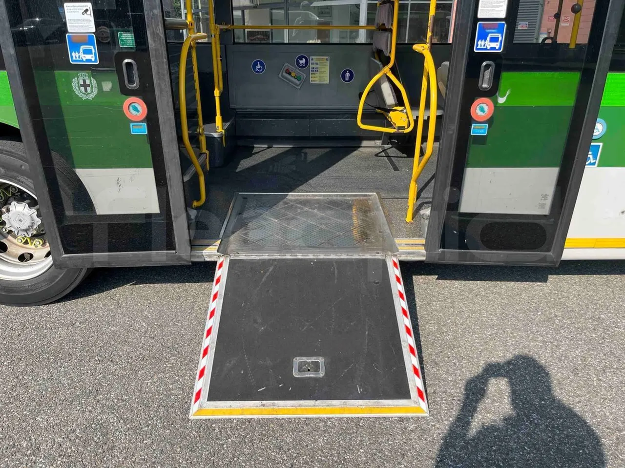 Mercedes-Benz Citaro G - platform open photo