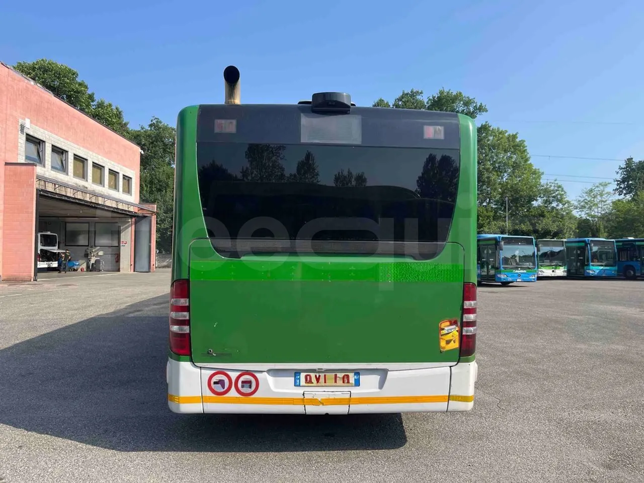 Mercedes-Benz Citaro G - rear hatch closed