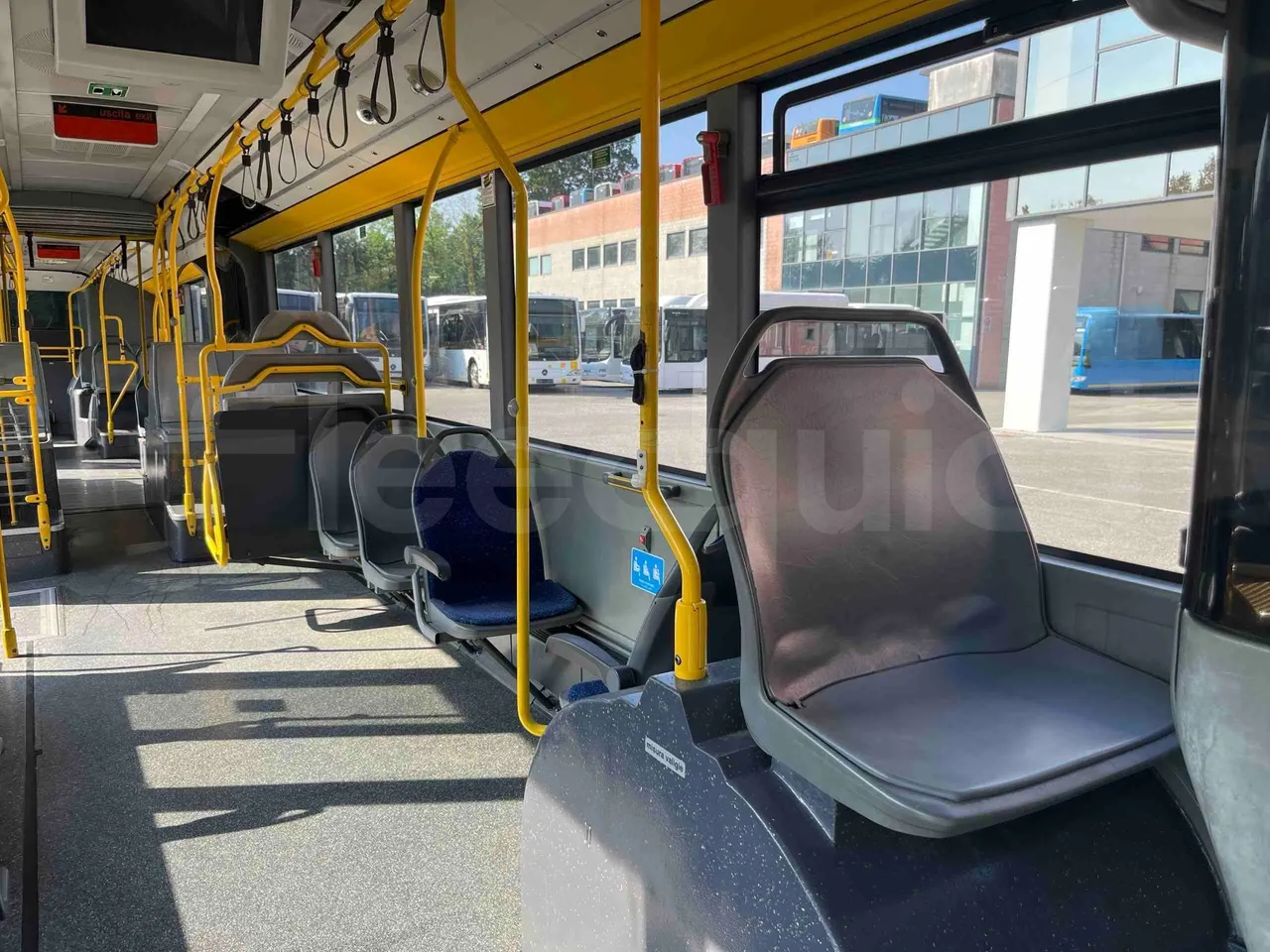 Mercedes-Benz Citaro G - hostess seat photo