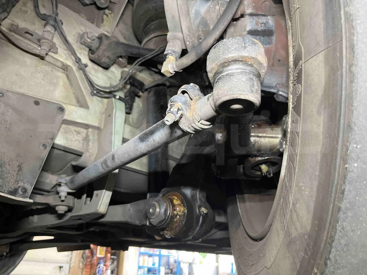 Mercedes-Benz Citaro G - front axle left side