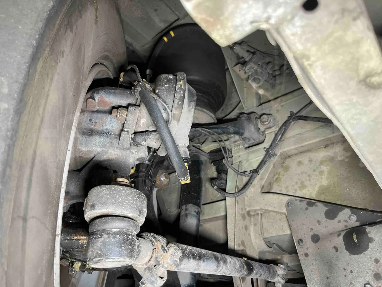 Mercedes-Benz Citaro G - front axle right side