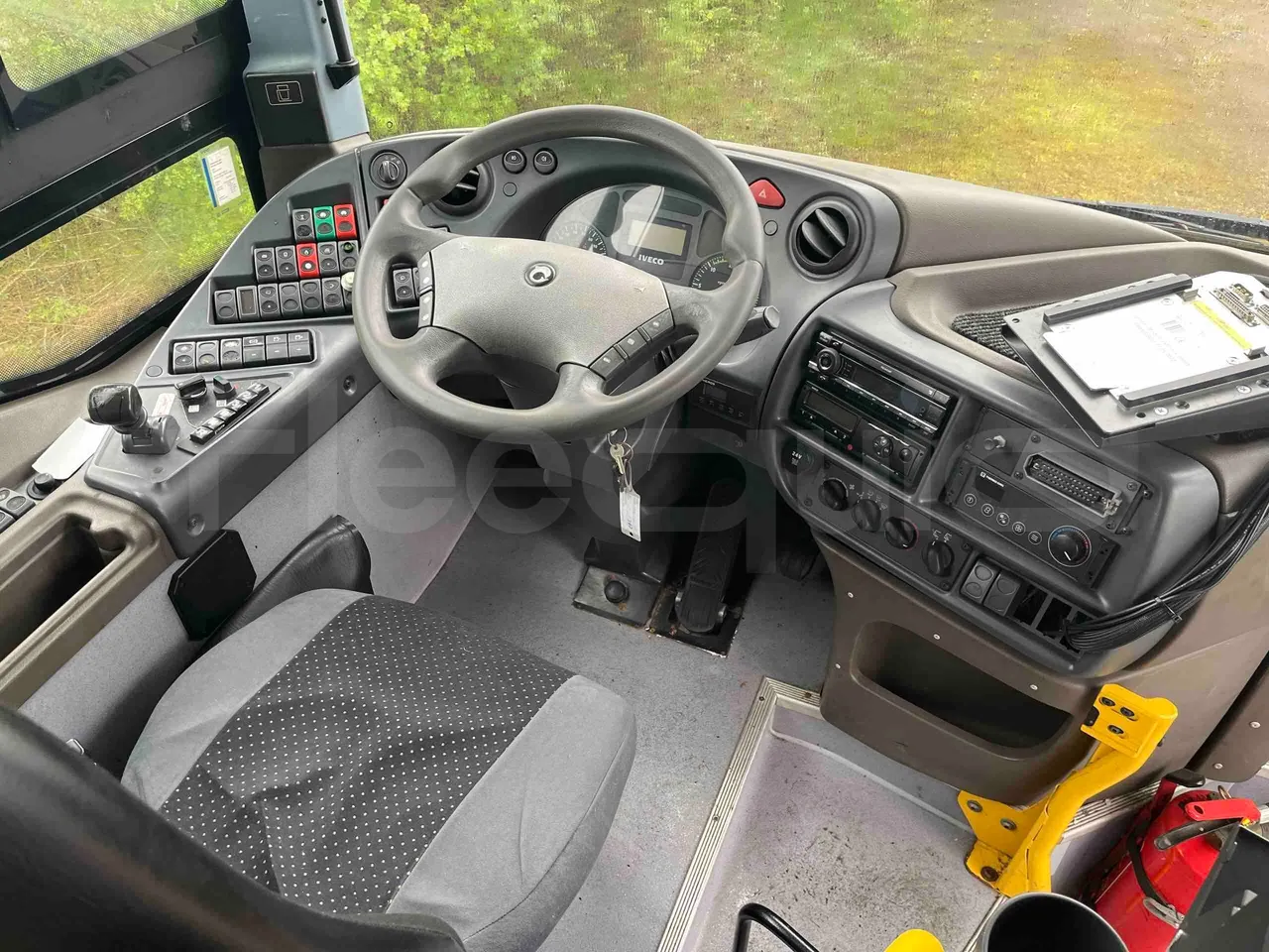 Iveco Crossway SFR162 - Euro 5 - 243 kW - 11.995 mt - buttons panels on