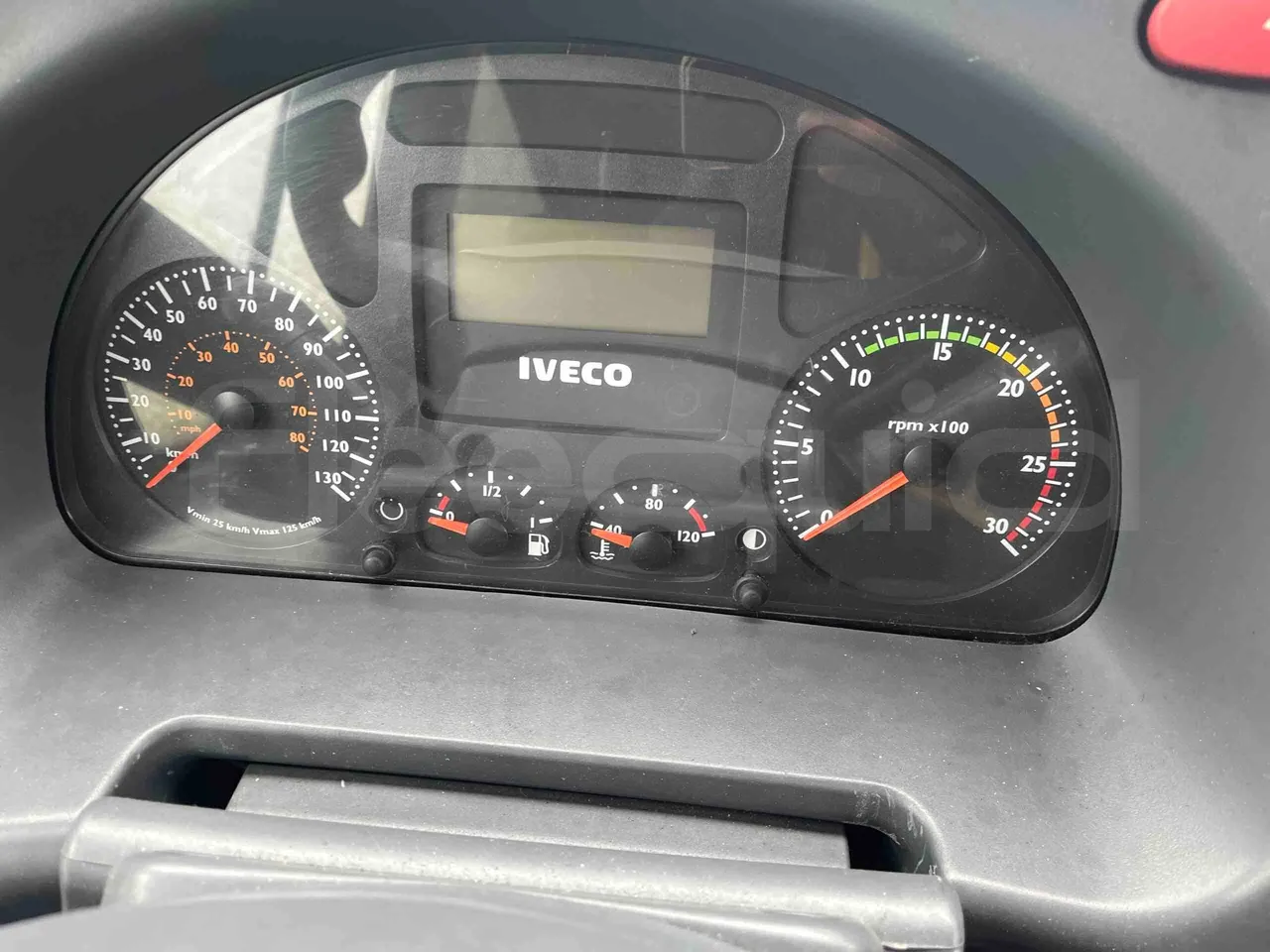Iveco Crossway SFR162 - Euro 5 - 243 kW - 11.995 mt - dashboard lights on