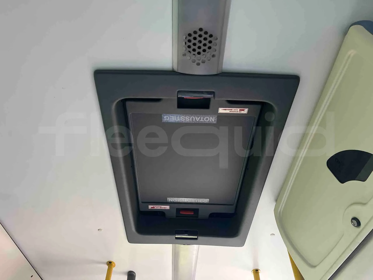 Iveco Crossway SFR162 - Euro 5 - 243 kW - 11.995 mt - roof hatch 2