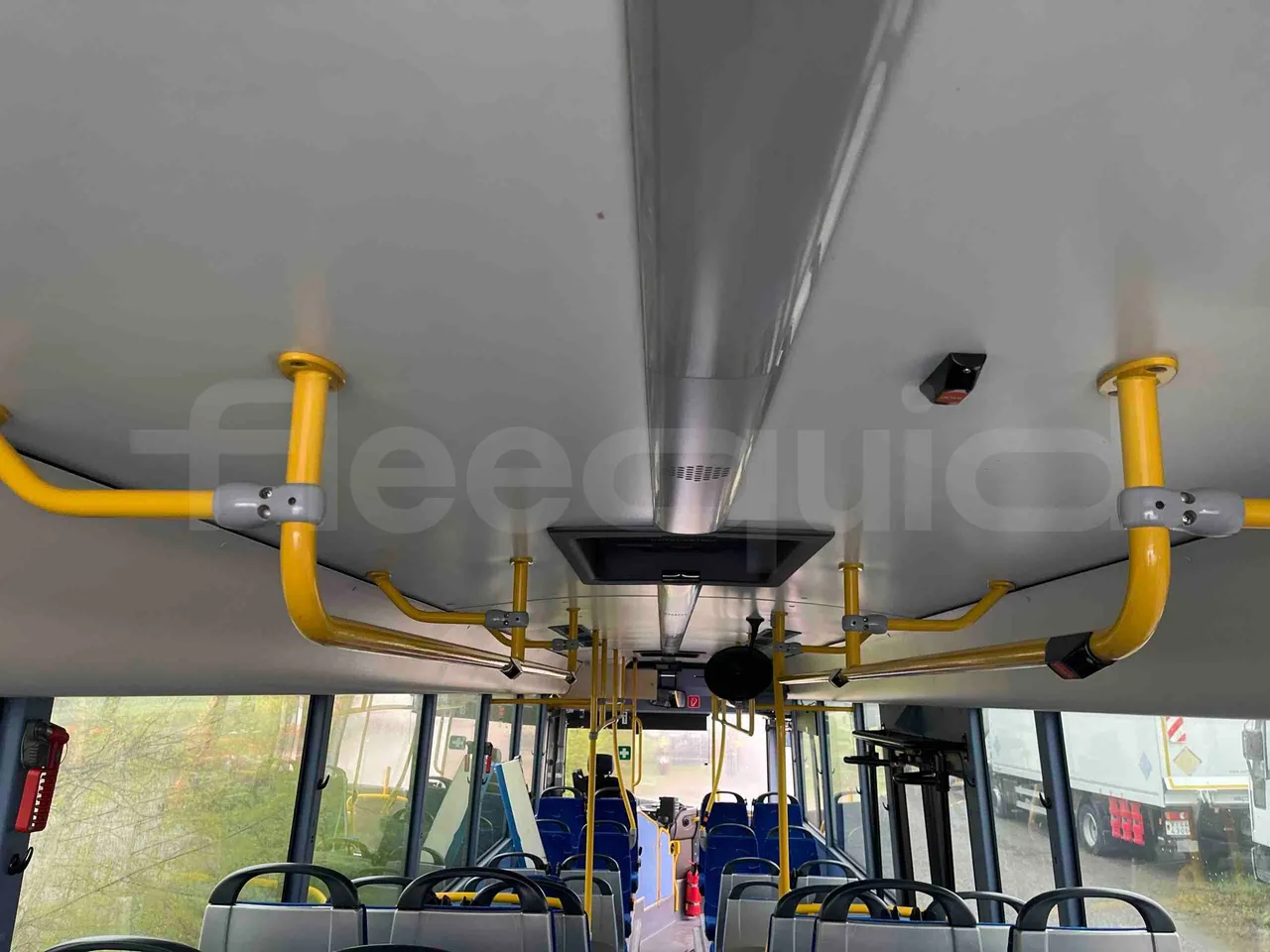 Iveco Crossway SFR162 - Euro 5 - 243 kW - 11.995 mt - overhead compartments photo