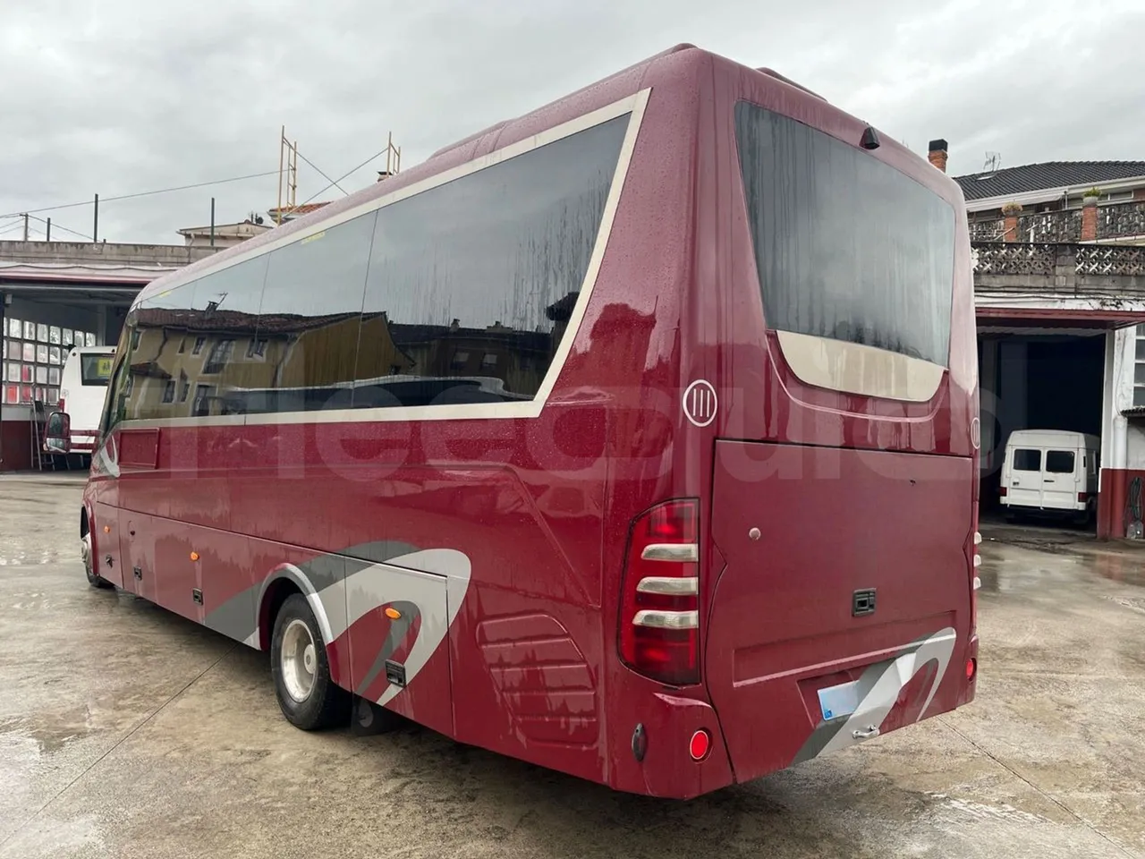 Iveco Auto Cuby 70C17 - Euro 6 - 125 kW - 8.398 mt - 3/4 left rear side