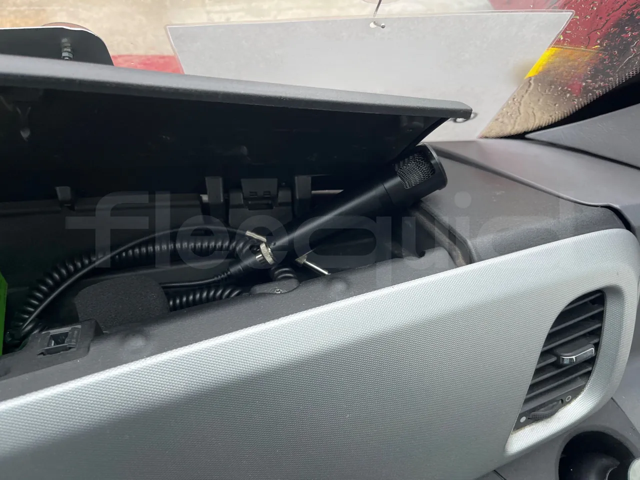 Iveco Auto Cuby 70C17 - Euro 6 - 125 kW - 8.398 mt - hostes microphone accessories photo