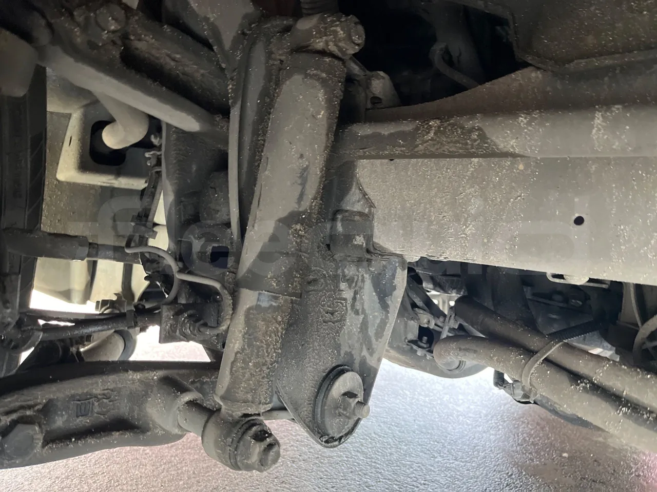 Iveco Auto Cuby 70C17 - Euro 6 - 125 kW - 8.398 mt - front shock absorbers left