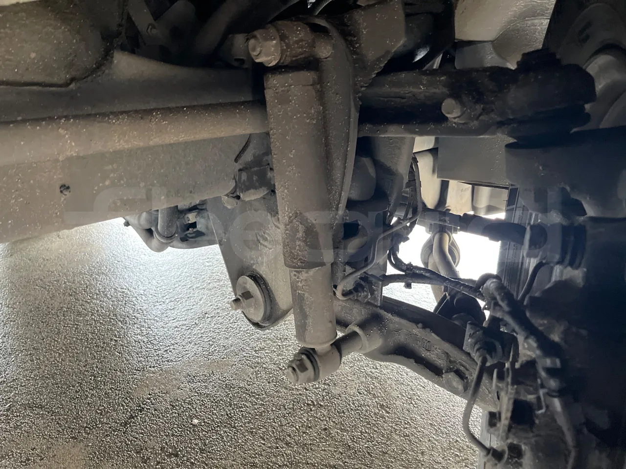 Iveco Auto Cuby 70C17 - Euro 6 - 125 kW - 8.398 mt - front shock absorbers right