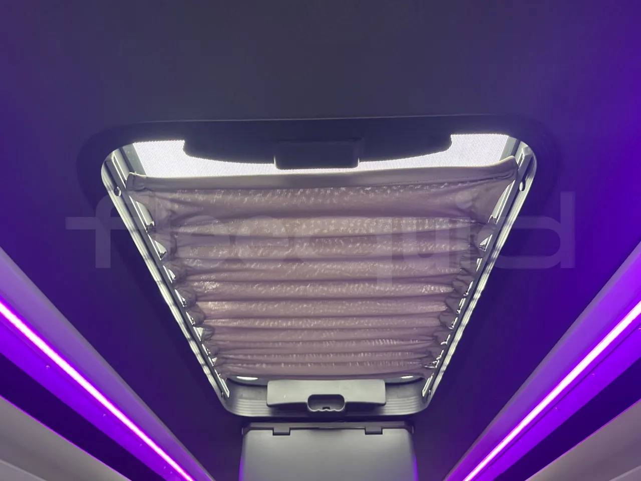 Iveco Auto Cuby 70C17 - Euro 6 - 125 kW - 8.398 mt - roof hatch 1