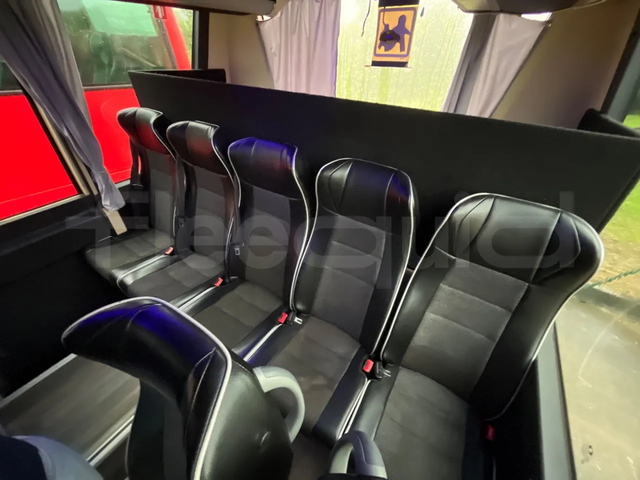 Iveco Auto Cuby 70C17 - Euro 6 - 125 kW - 8.398 mt - forward view middle aisle