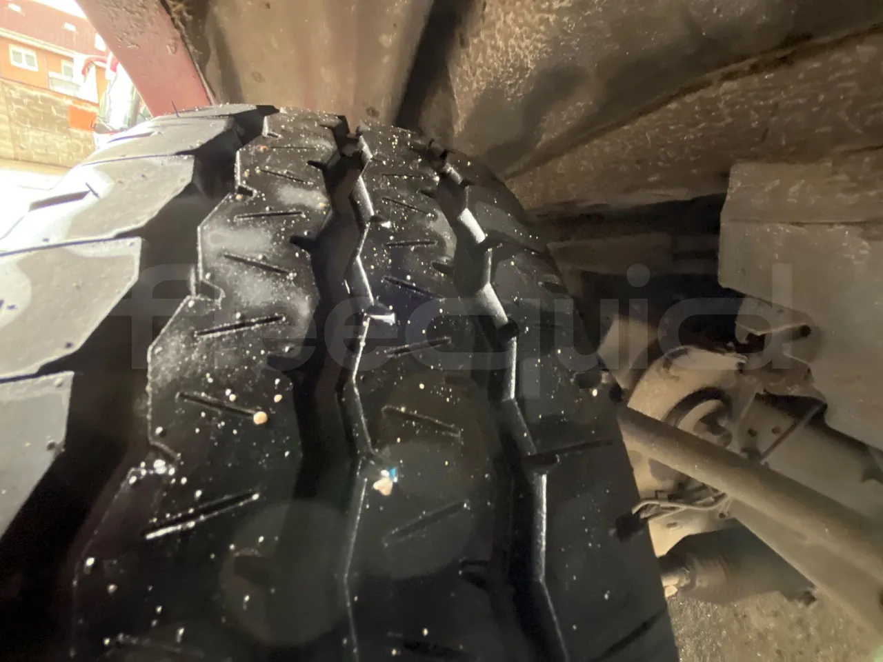 Iveco Auto Cuby 70C17 - Euro 6 - 125 kW - 8.398 mt - tread condition front tires left