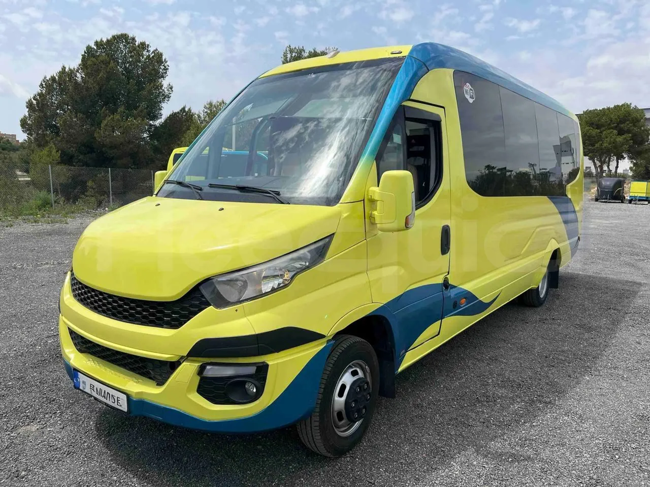 Iveco Ferqui SunsetX - EUR6 - 125kW - 7.808m - 3/4 front left