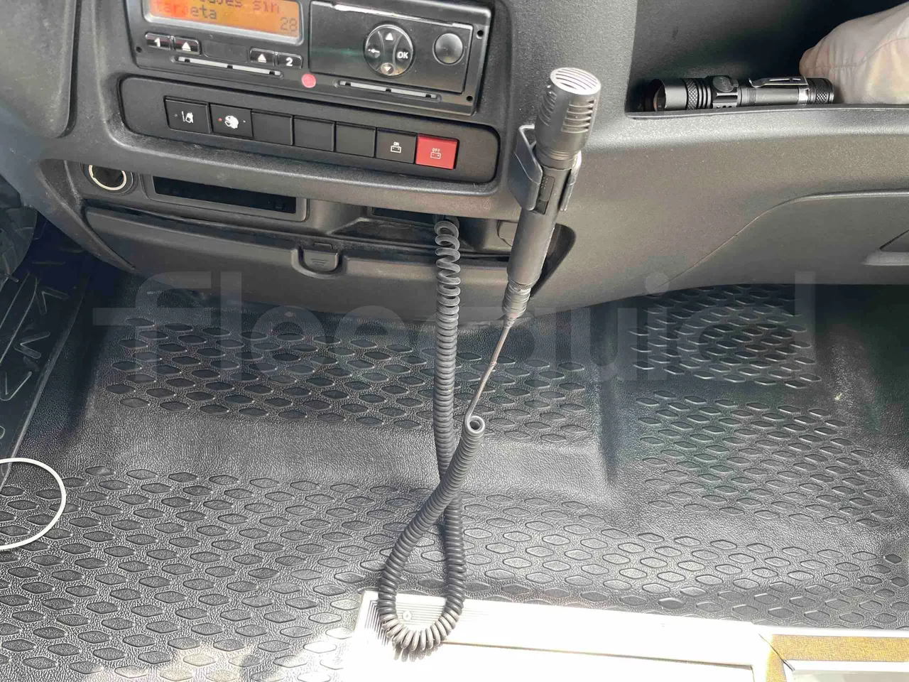 Iveco Ferqui SunsetX - EUR6 - 125kW - 7.808m - hostes microphone accessories photo