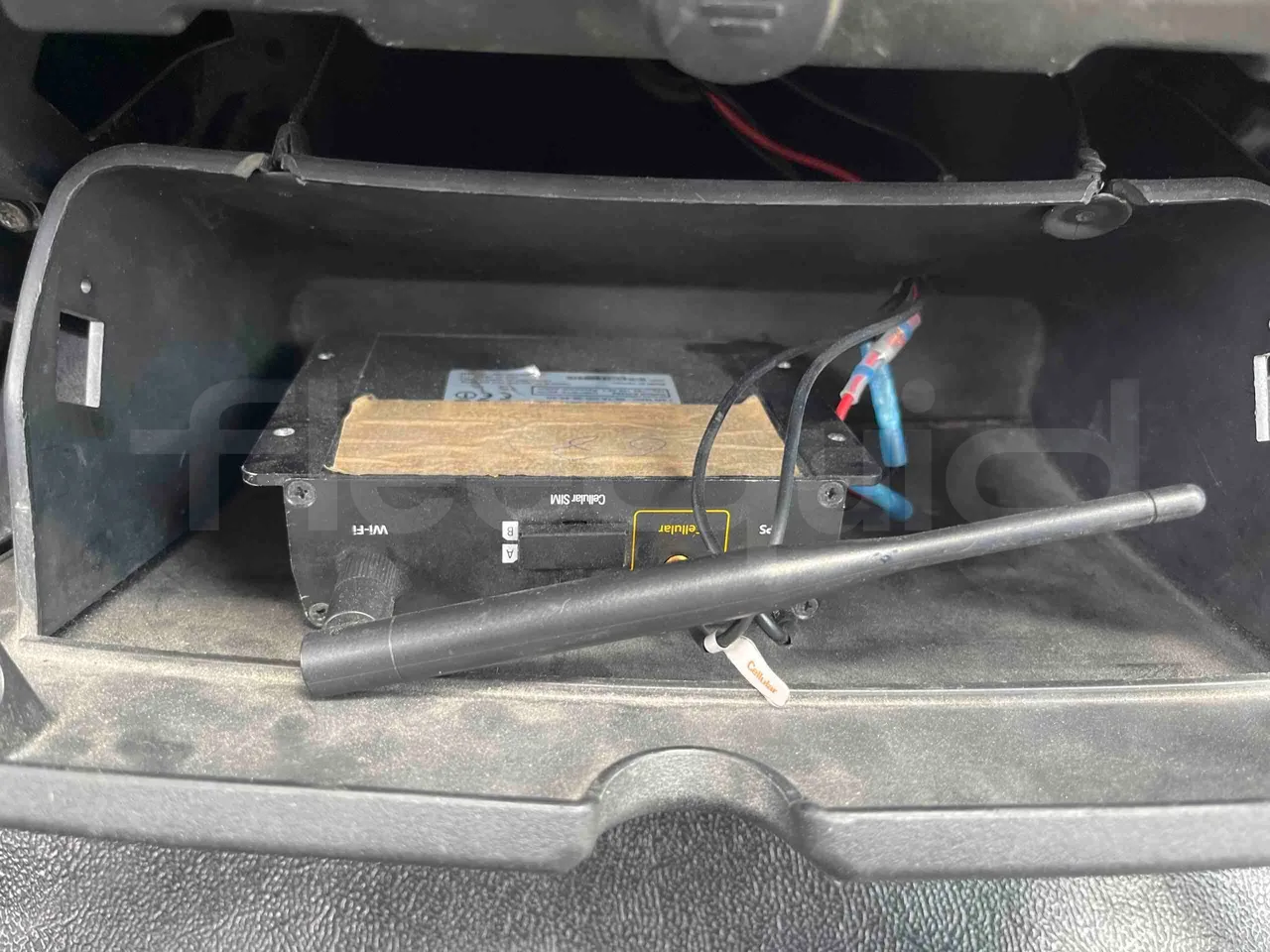 Iveco Ferqui SunsetX - EUR6 - 125kW - 7.808m - radio accessories photo