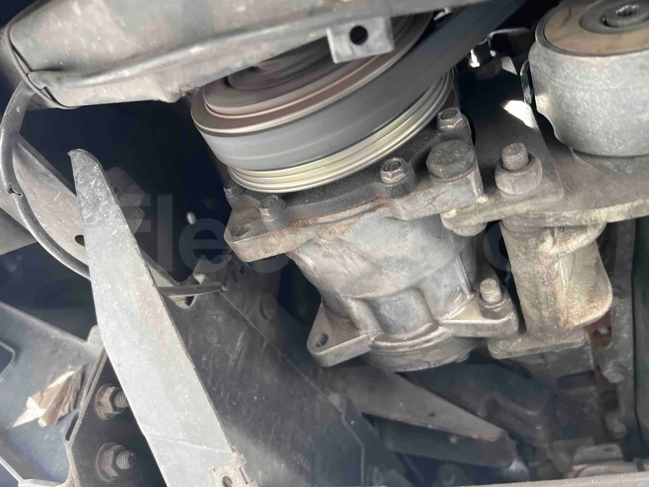 Iveco Ferqui SunsetX - EUR6 - 125kW - 7.808m - air conditioning compressor