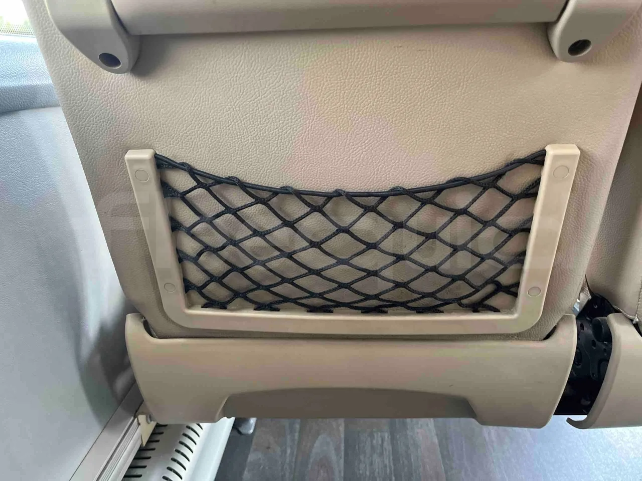 Iveco Ferqui SunsetX - EUR6 - 125kW - 7.808m - mesh detail photo