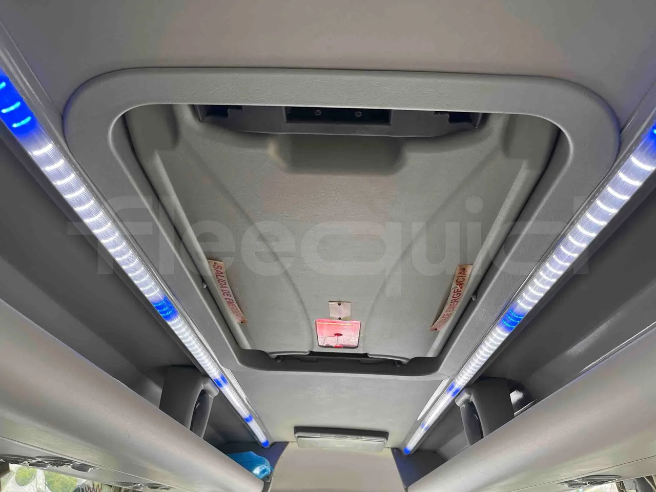 Iveco Ferqui SunsetX - EUR6 - 125kW - 7.808m - roof hatch 1