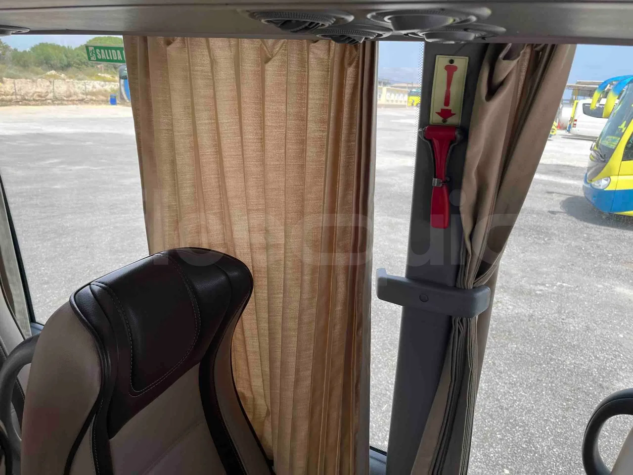 Iveco Ferqui SunsetX - EUR6 - 125kW - 7.808m - roof hatch 2