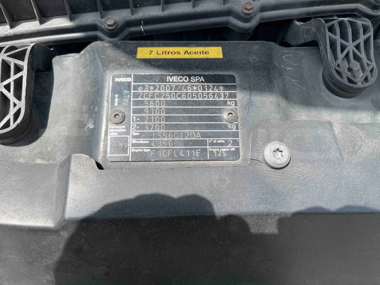 Iveco Ferqui SunsetX - EUR6 - 125kW - 7.808m - vehicle plate photo