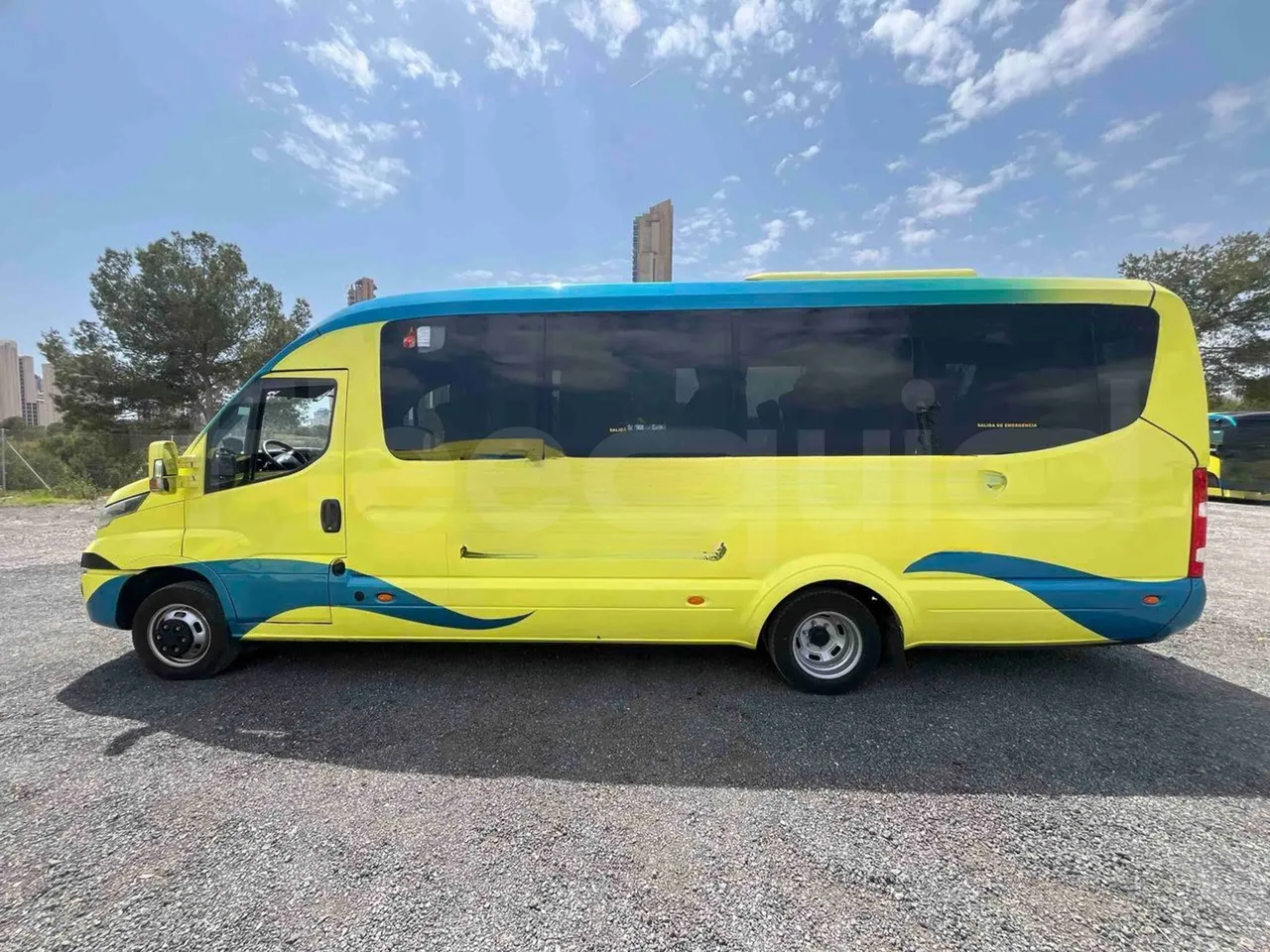Iveco Ferqui SunsetX - EUR6 - 125kW - 7.808m - left side photo