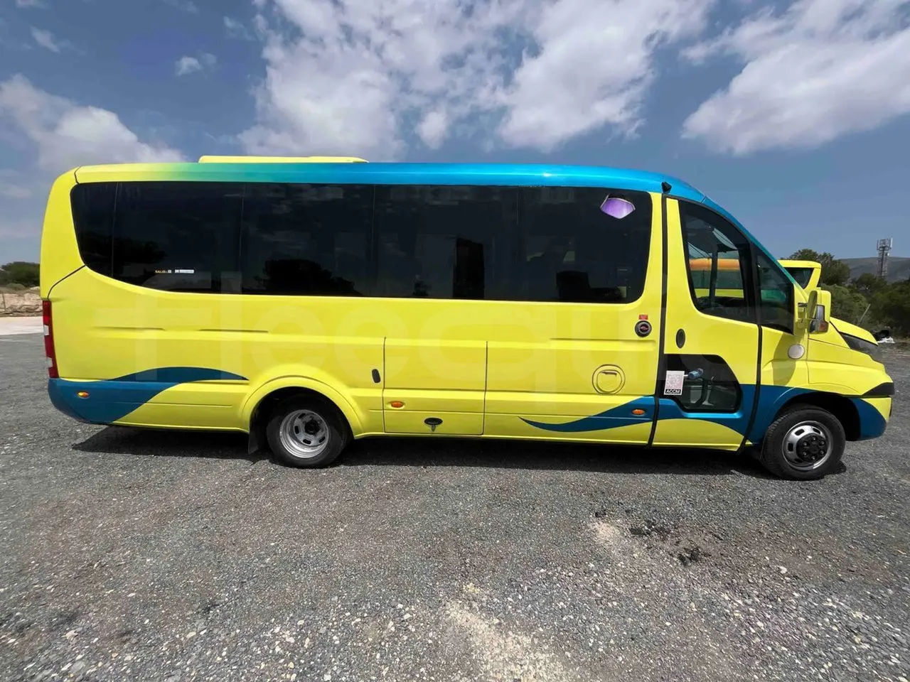 Iveco Ferqui SunsetX - EUR6 - 125kW - 7.808m - right side doors closed