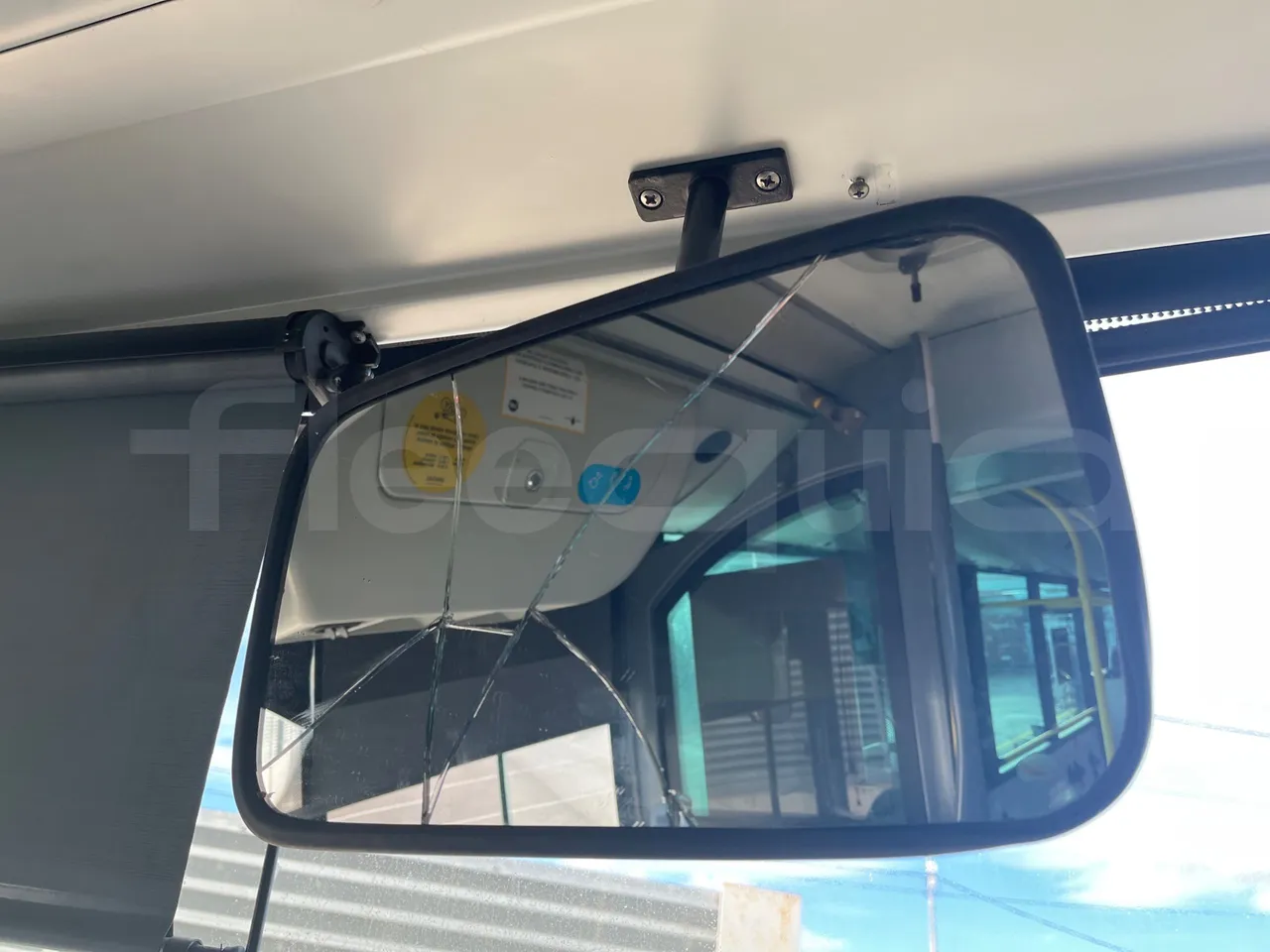 Mercedes-Benz OC500LE 1830H - EUR4 - 220kW - 12.800m - driver microphone accessories photo