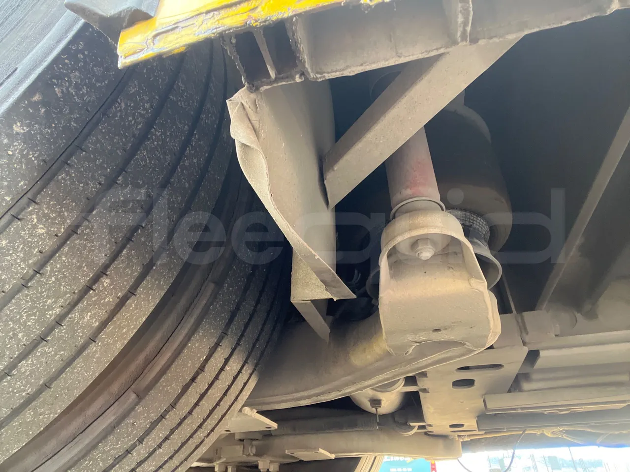 Mercedes-Benz OC500LE 1830H - EUR4 - 220kW - 12.800m - axel 3 caliper brakes right