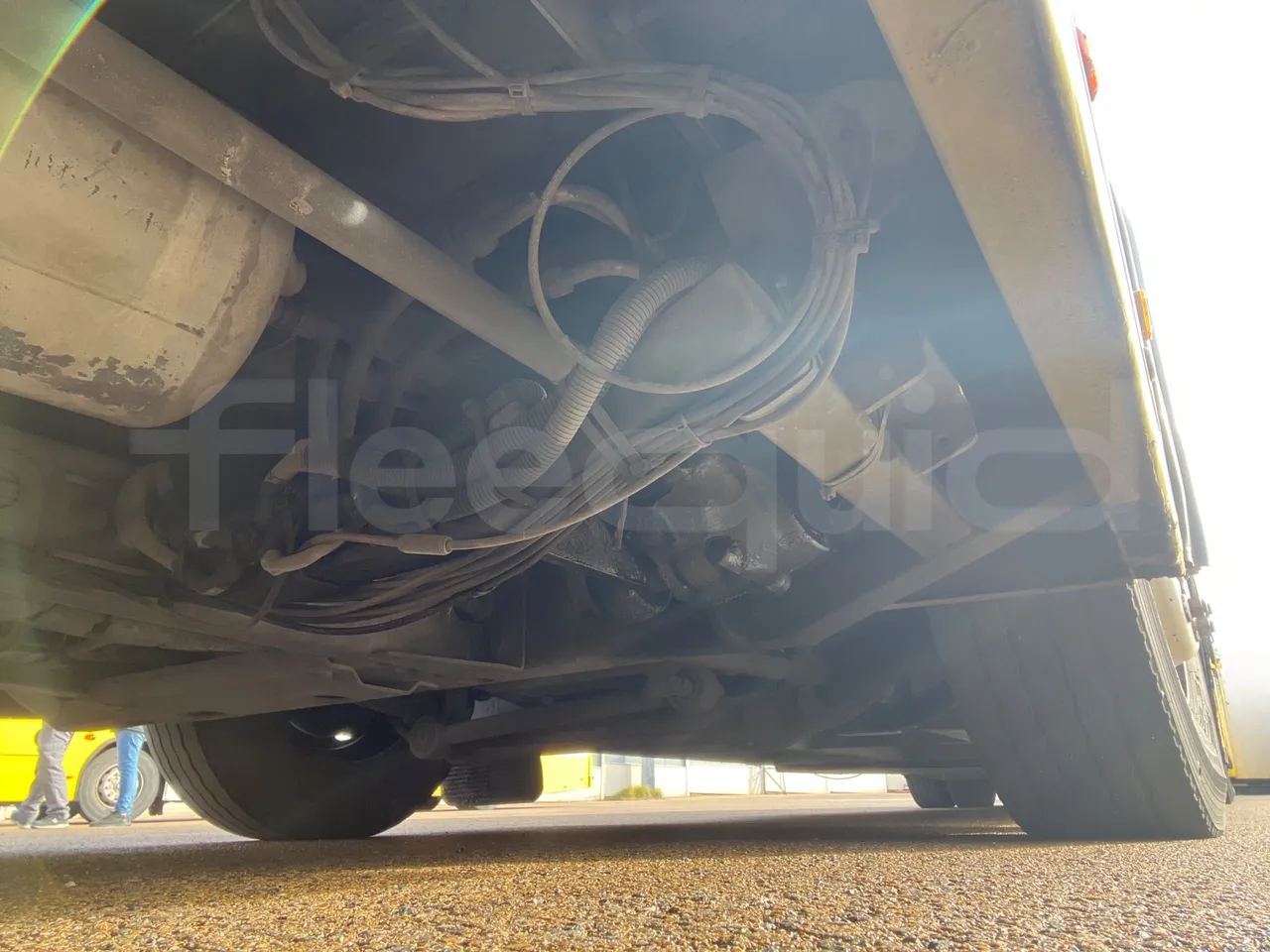 Mercedes-Benz OC500LE 1830H - EUR4 - 220kW - 12.800m - front discs left