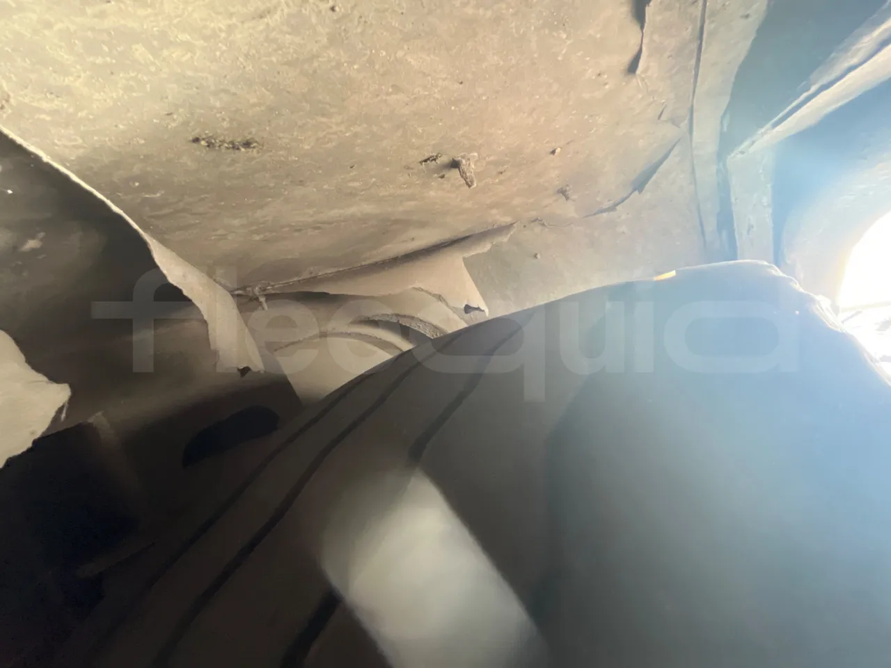 Mercedes-Benz OC500LE 1830H - EUR4 - 220kW - 12.800m - tread condition front tires left