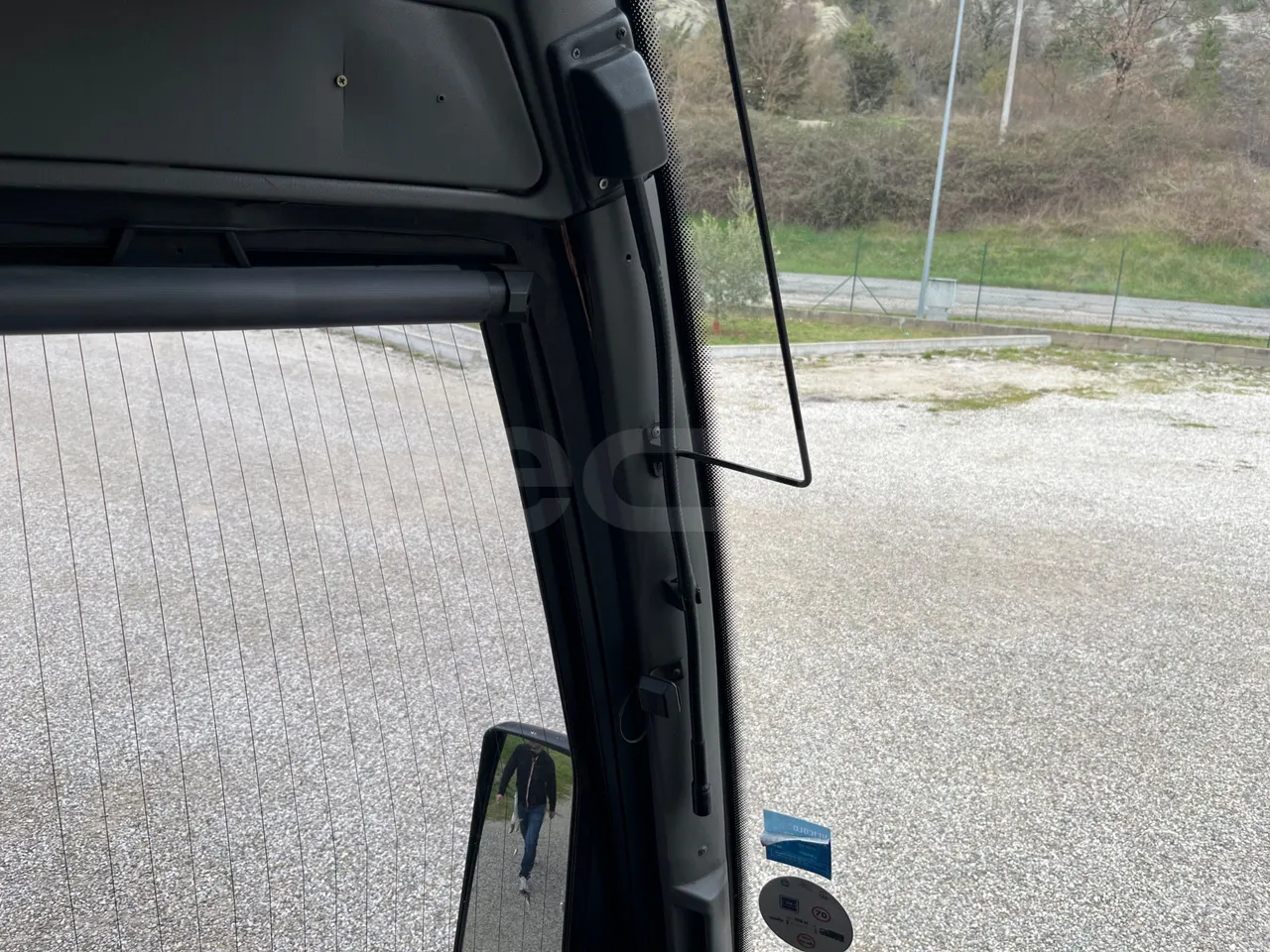 Iveco Fiat 380E 1238 HD TR55 - Euro 2 - 276 KW - 12 mt - driver microphone accessories photo