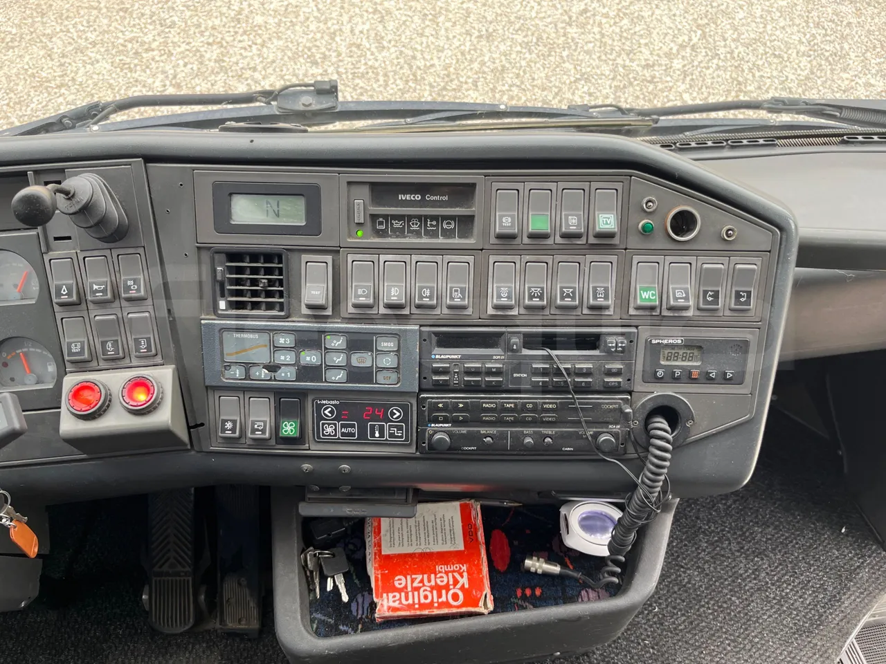 Iveco Fiat 380E 1238 HD TR55 - Euro 2 - 276 KW - 12 mt - radio accessories photo