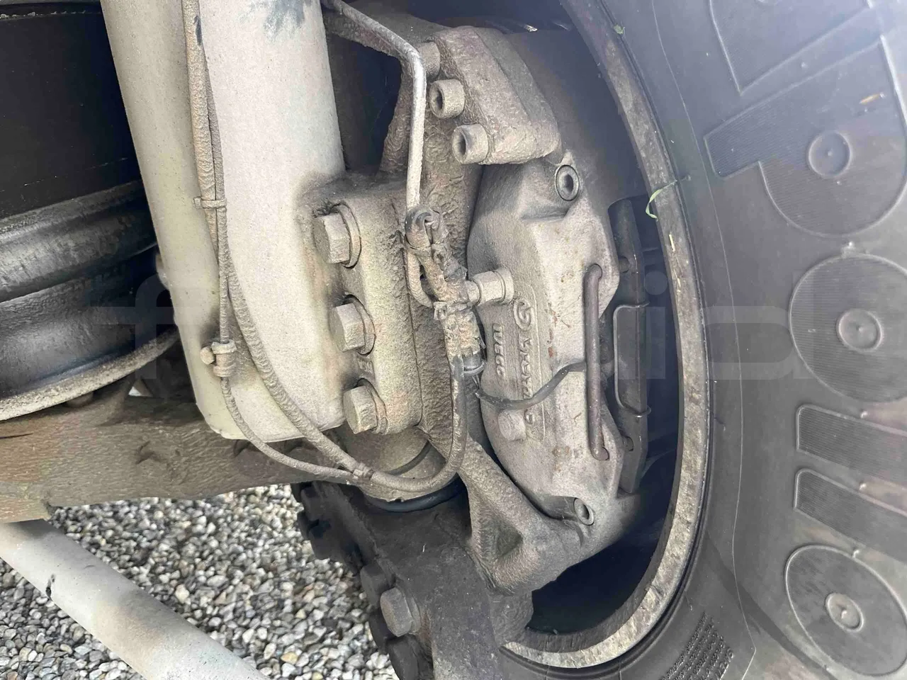 Iveco Fiat 380E 1238 HD TR55 - Euro 2 - 276 KW - 12 mt - front brake calipers left