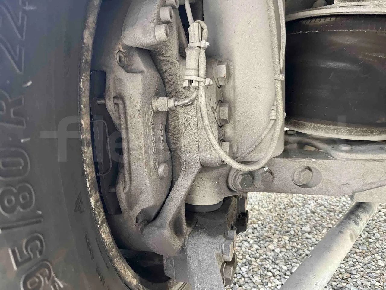 Iveco Fiat 380E 1238 HD TR55 - Euro 2 - 276 KW - 12 mt - front brake calipers right