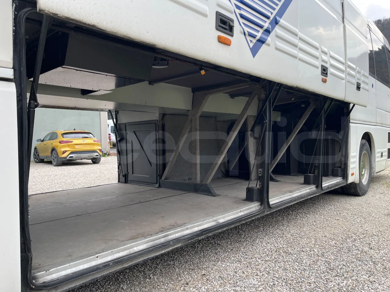 Iveco Fiat 380E 1238 HD TR55 - Euro 2 - 276 KW - 12 mt - internal frame rust check