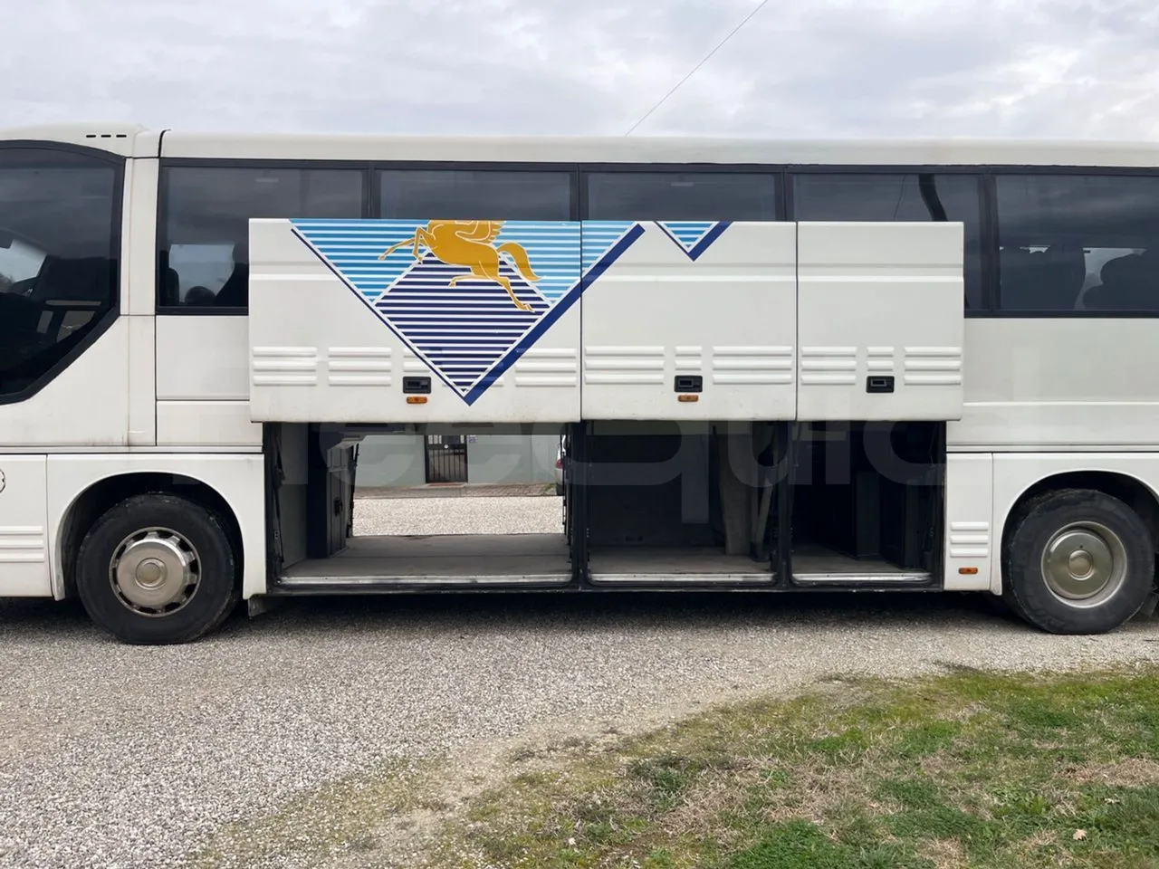 Iveco Fiat 380E 1238 HD TR55 - Euro 2 - 276 KW - 12 mt - luggage rack photo