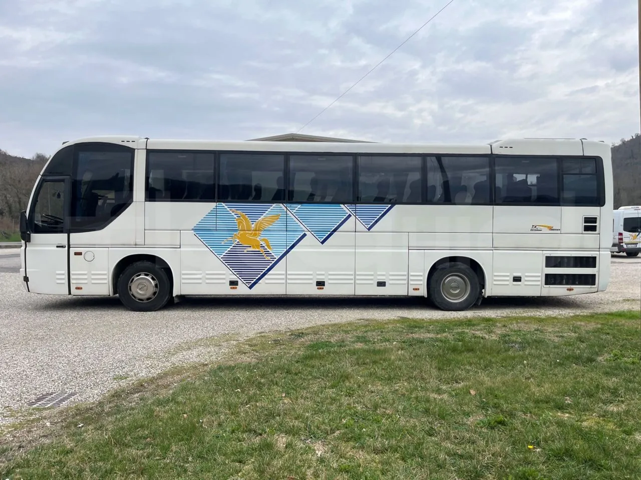 Iveco Fiat 380E 1238 HD TR55 - Euro 2 - 276 KW - 12 mt - left side photo