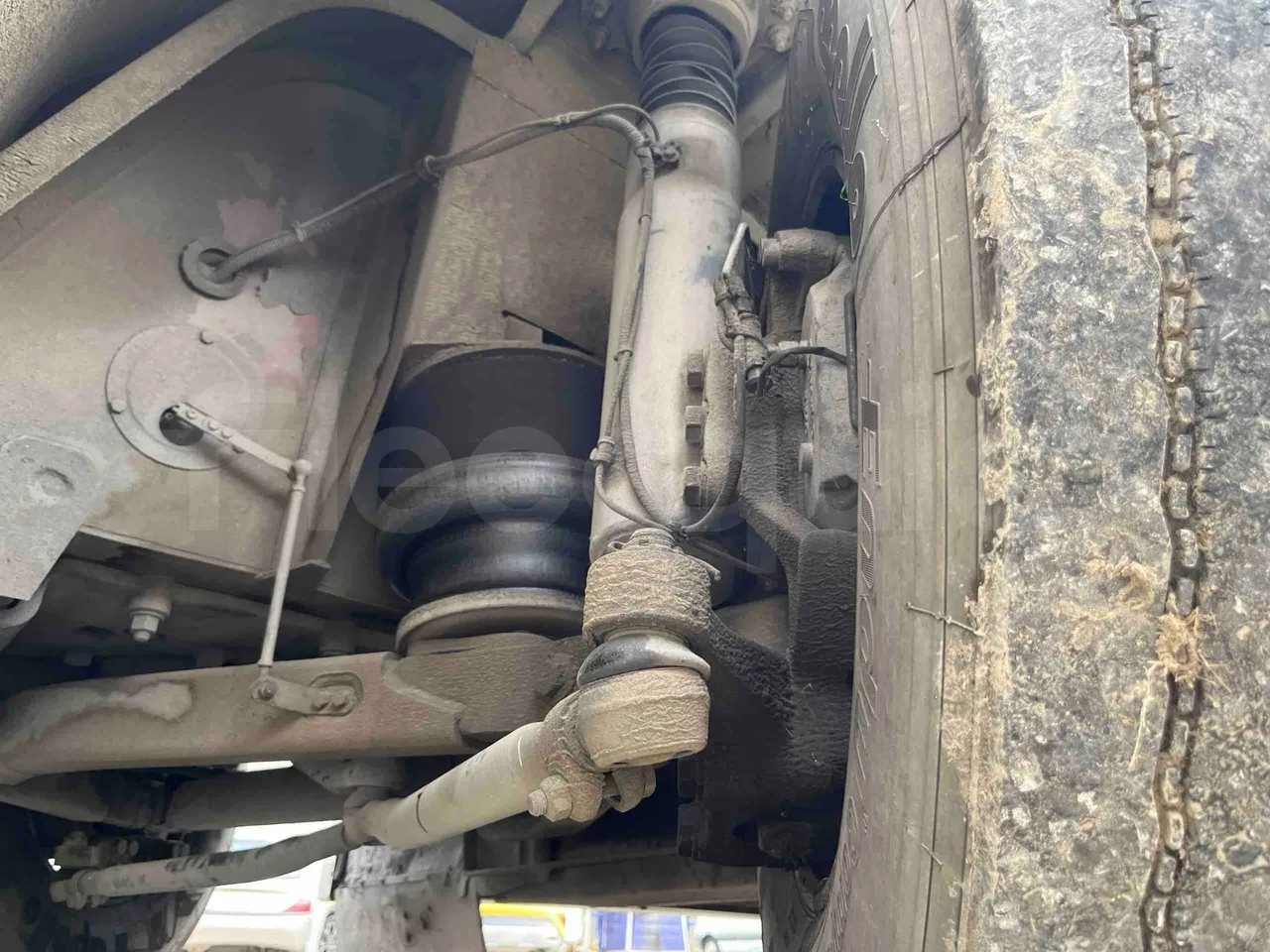 Iveco Fiat 380E 1238 HD TR55 - Euro 2 - 276 KW - 12 mt - front axle left side