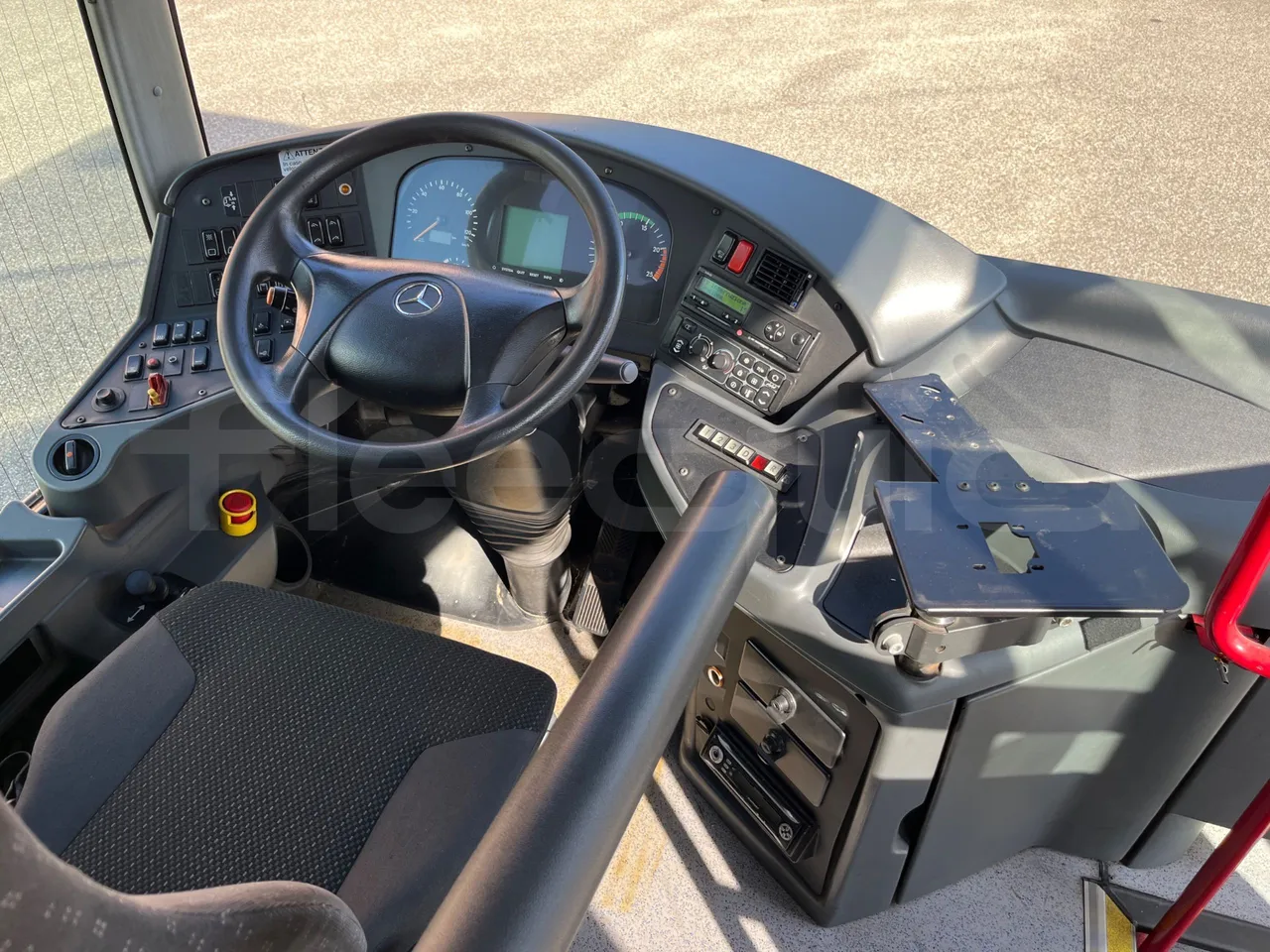Mercedes-Benz Integro E5 4 - EUR5 - 220kW - 12.14m - buttons panels on (mandatory for bus to scrap)