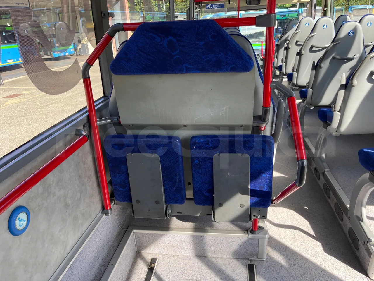 Mercedes-Benz Integro E5 4 - EUR5 - 220kW - 12.14m - folding seat photo