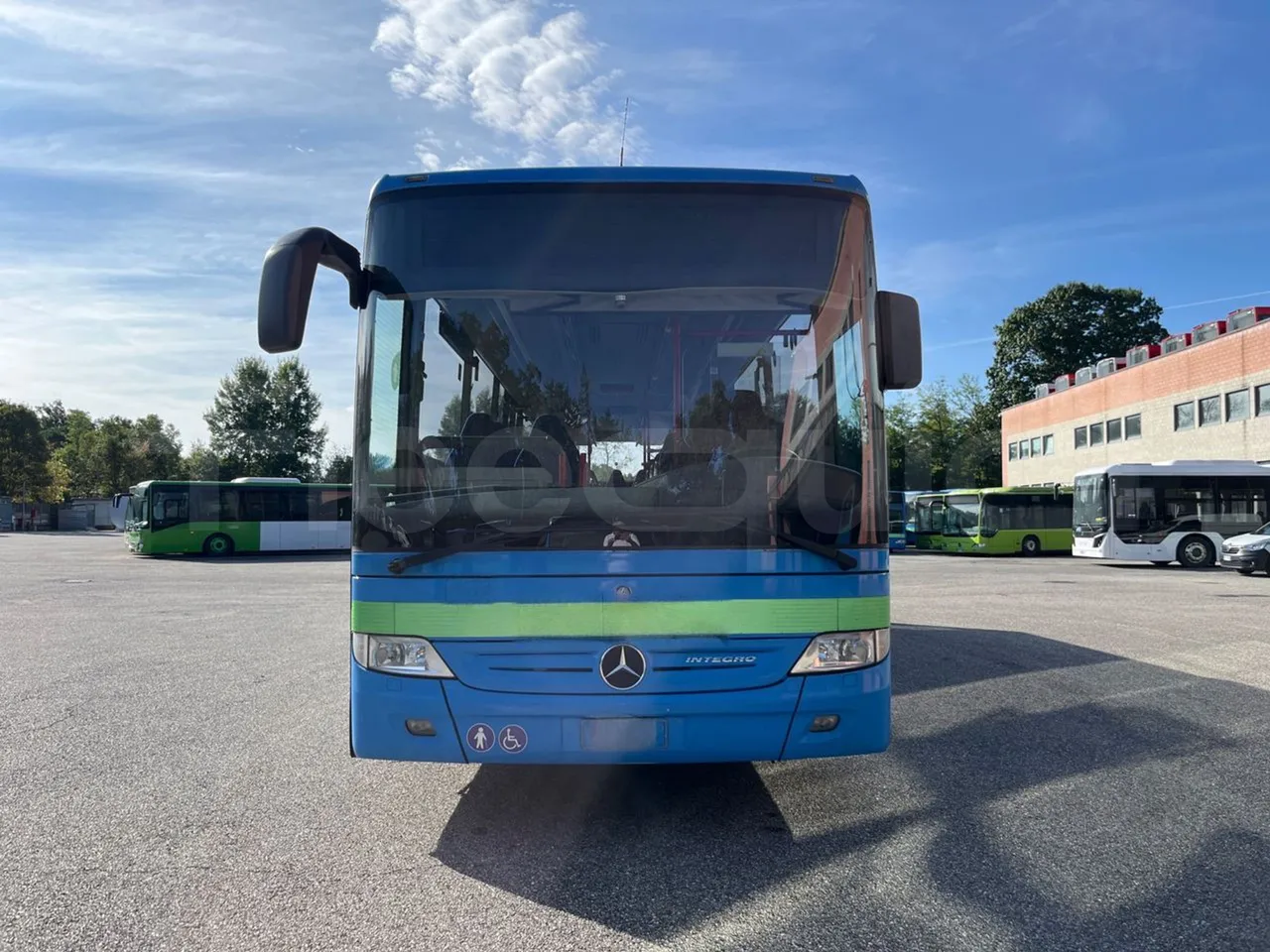 Mercedes-Benz Integro E5 4 - EUR5 - 220kW - 12.14m - front photo
