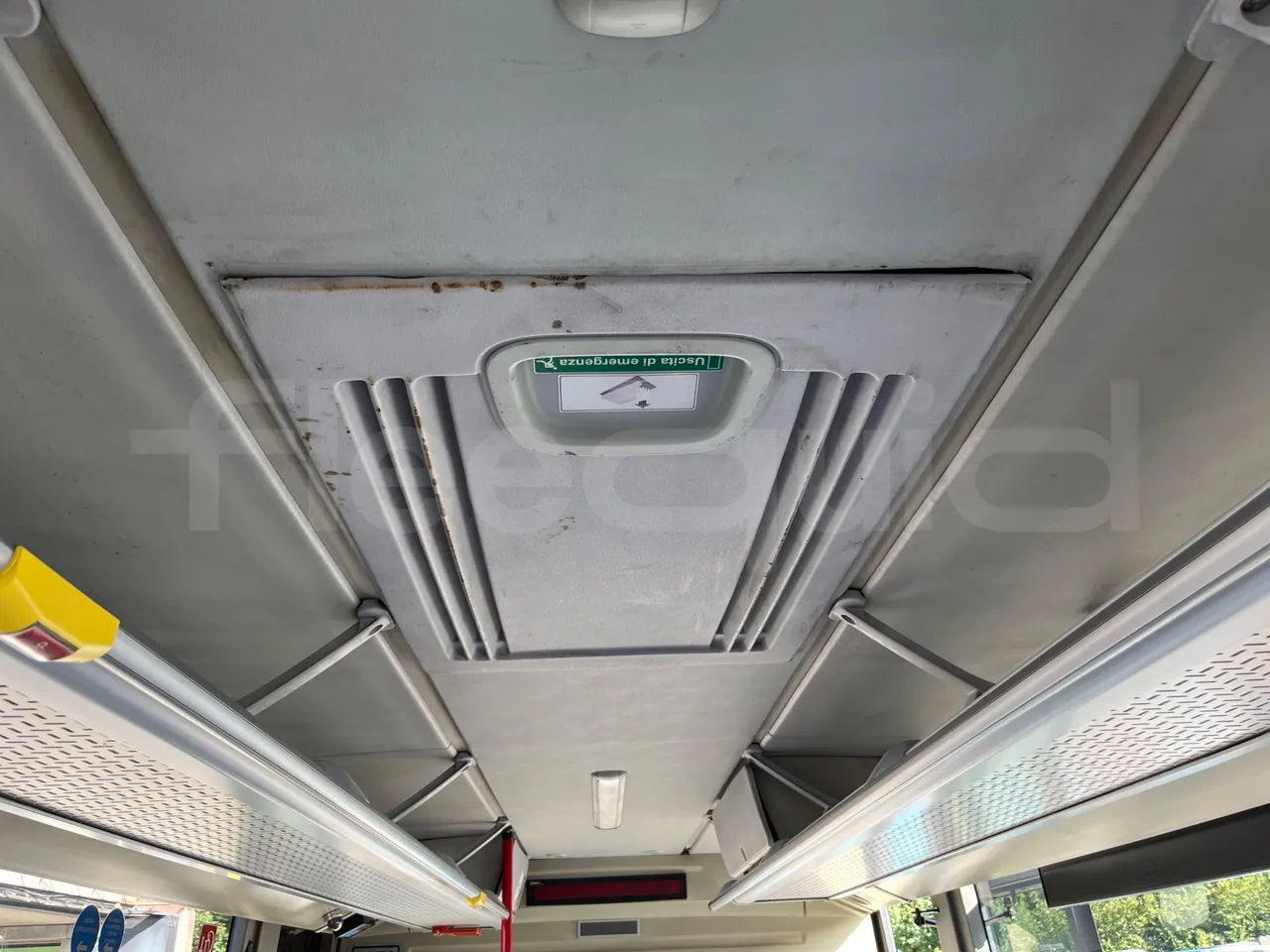 Mercedes-Benz Integro E5 4 - EUR5 - 220kW - 12.14m - roof hatch 2