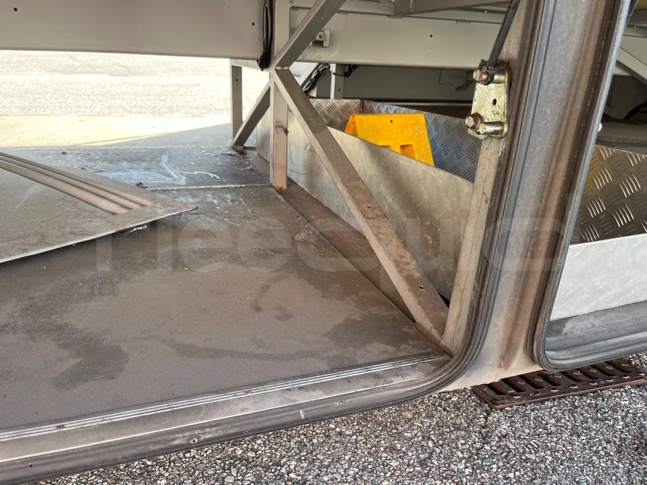 Mercedes-Benz Integro E5 4 - EUR5 - 220kW - 12.14m - under carpet photo