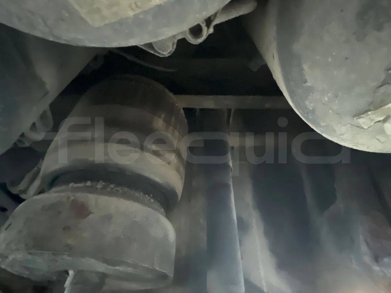 Man Lion's City T A78 - EUR4 - 191kW - 11.857m - axel 2 air springs 1 right