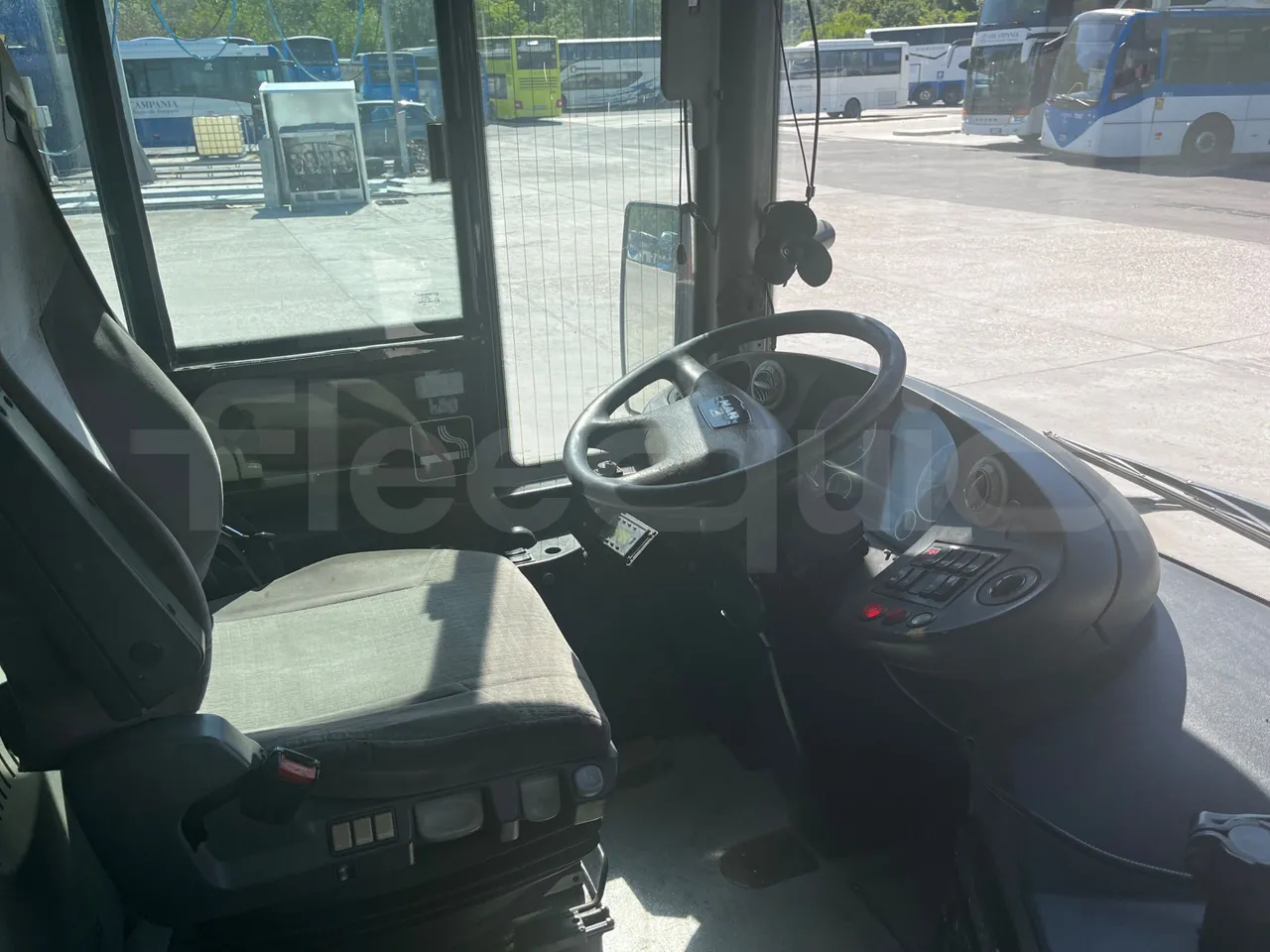 Man Lion's City T A78 - EUR4 - 191kW - 11.857m - buttons panels on (mandatory for bus to scrap)