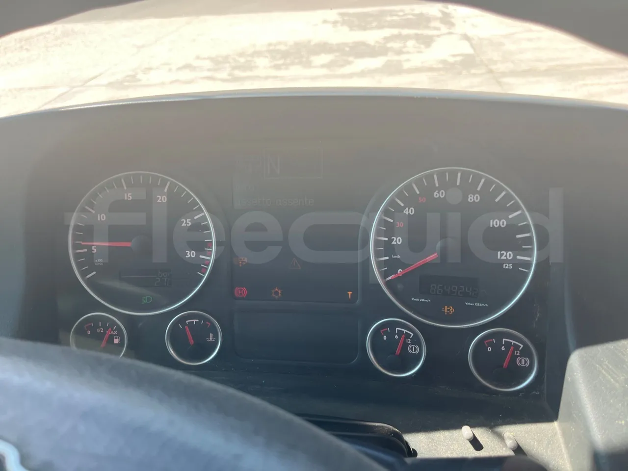 Man Lion's City T A78 - EUR4 - 191kW - 11.857m - dashboard lights on