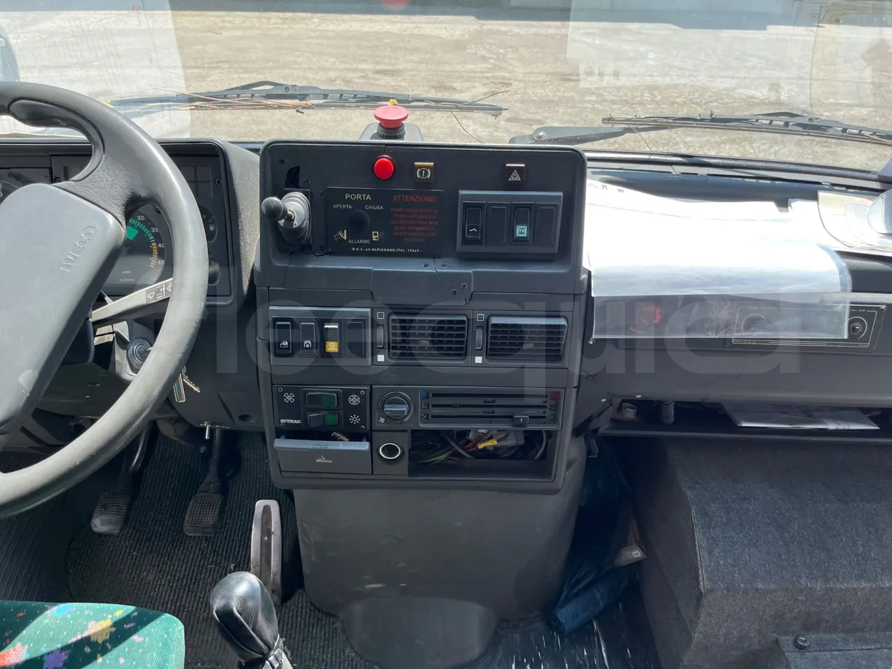 Iveco A45E12 A45 E12 90 Kw - radio accessories photo