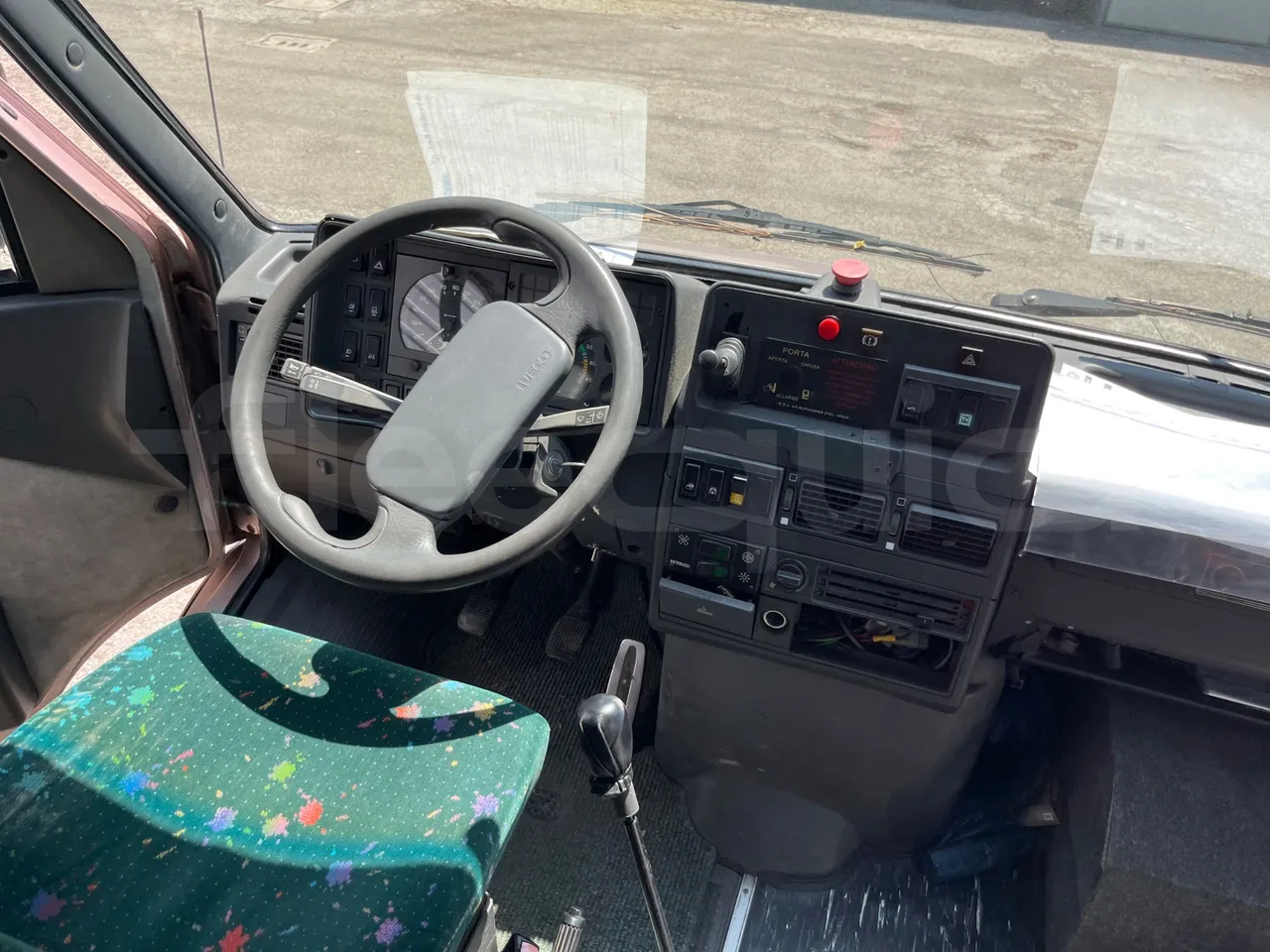 Iveco A45E12 A45 E12 90 Kw - buttons panels on (mandatory for bus to scrap)