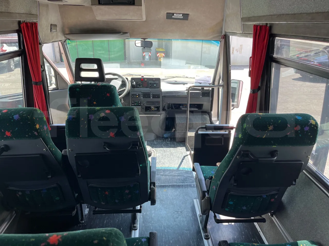 Iveco A45E12 A45 E12 90 Kw - forward view middle aisle