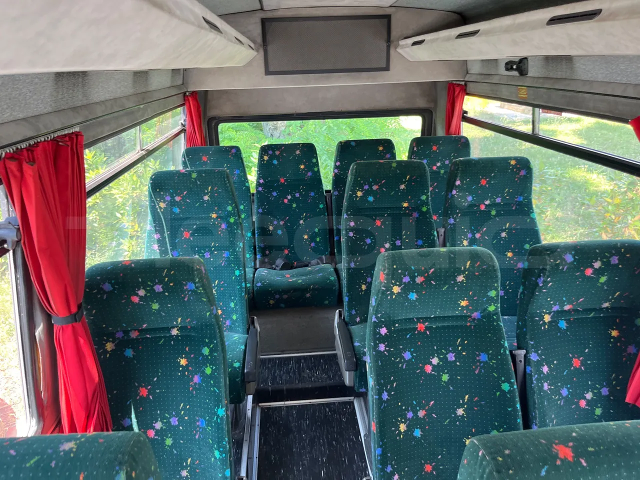 Iveco A45E12 A45 E12 90 Kw - reverse view middle aisle